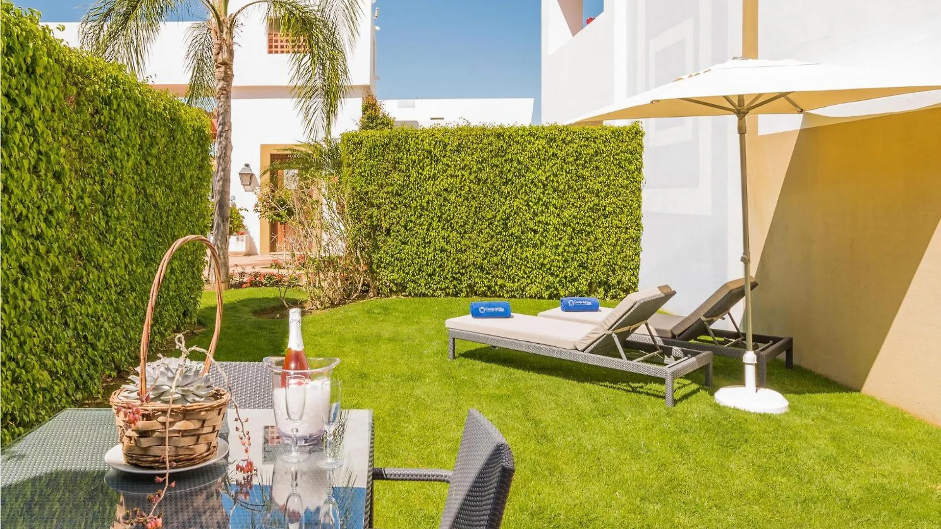 2 Bedroom Beautiful Apartment In Estepona Spanien