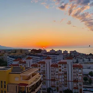 Apartment Penthouse Mit Private Dachterrasse Und Blick Auf Meer, Berge ,hafen, Estepona